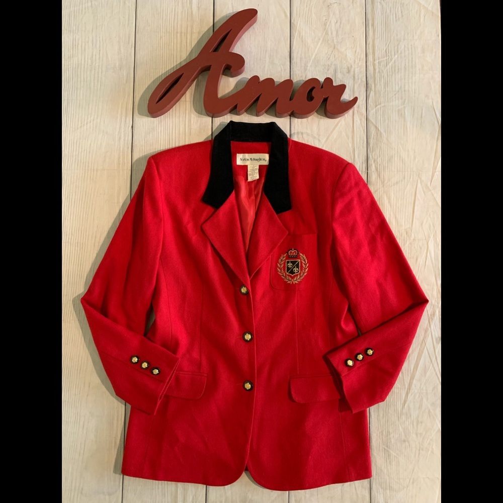 VTG Norton McNaughton Size 8 Red Blazer With Black Velvet Collar - Picture 11 of 11